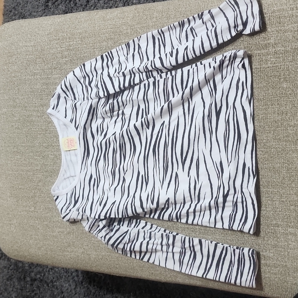 5 Size 7/8 Tops - Picture 2 of 11